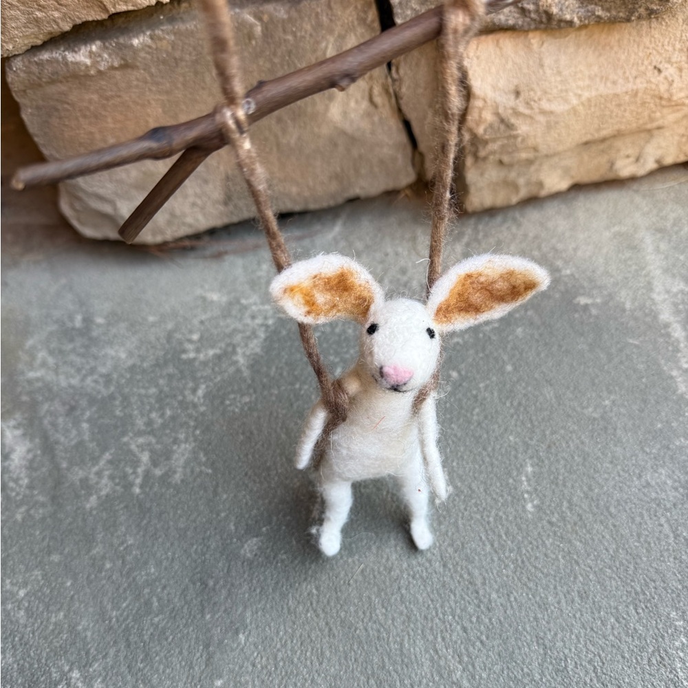 New🌟Anthropologie -Swinging Bunny Christmas Ornament
